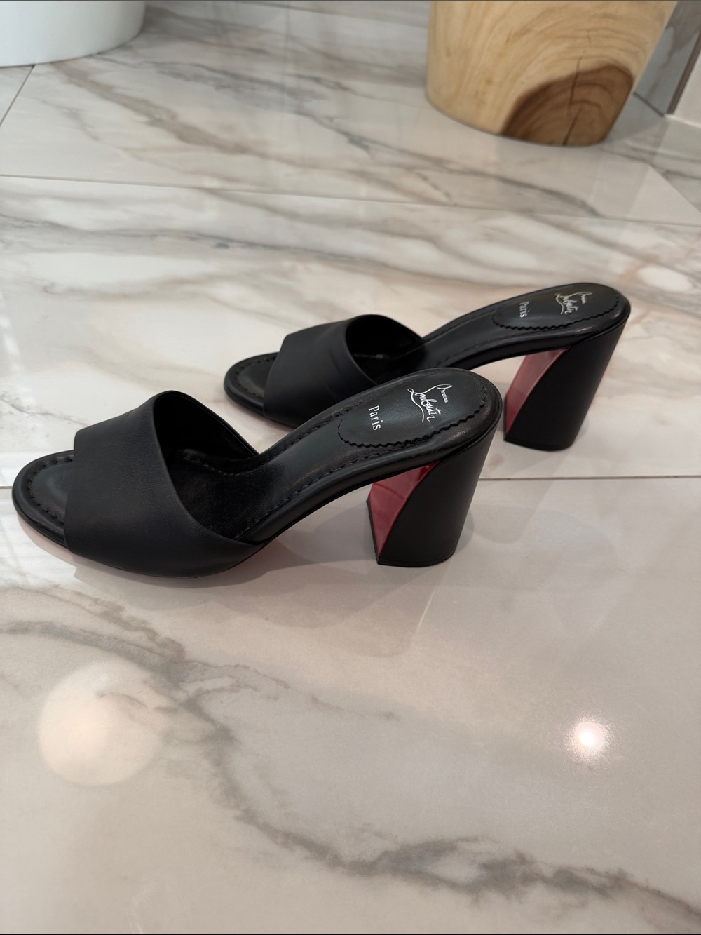 Authentic Christian Louboutin Jane 85 Black Leather Block Heel Mules - Size 39 - Picture 3 of 5